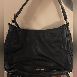 Michael Kors Shoulder Bag in Black Leather with Gold Hardware